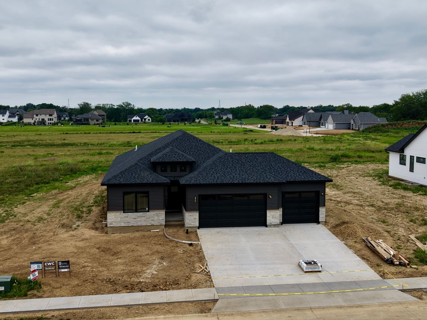 6777 Meghan Avenue, Bettendorf, IA 52722 — exterior front view
