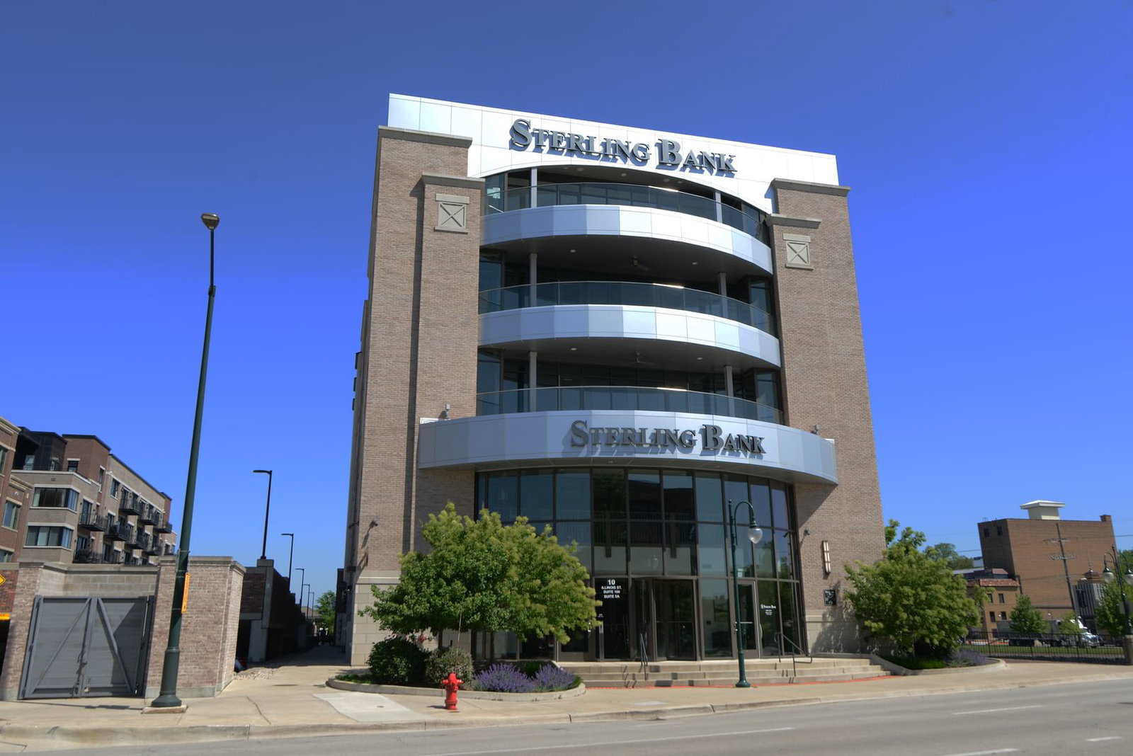 10 Illinois Street #5A, St. Charles, IL 60174 — exterior view