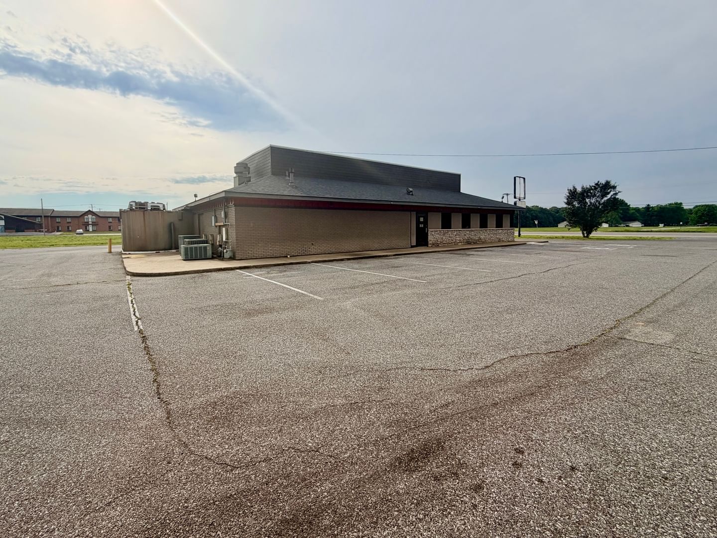 2047 E 5th Street, Metropolis, IL 62960 — kitchen view