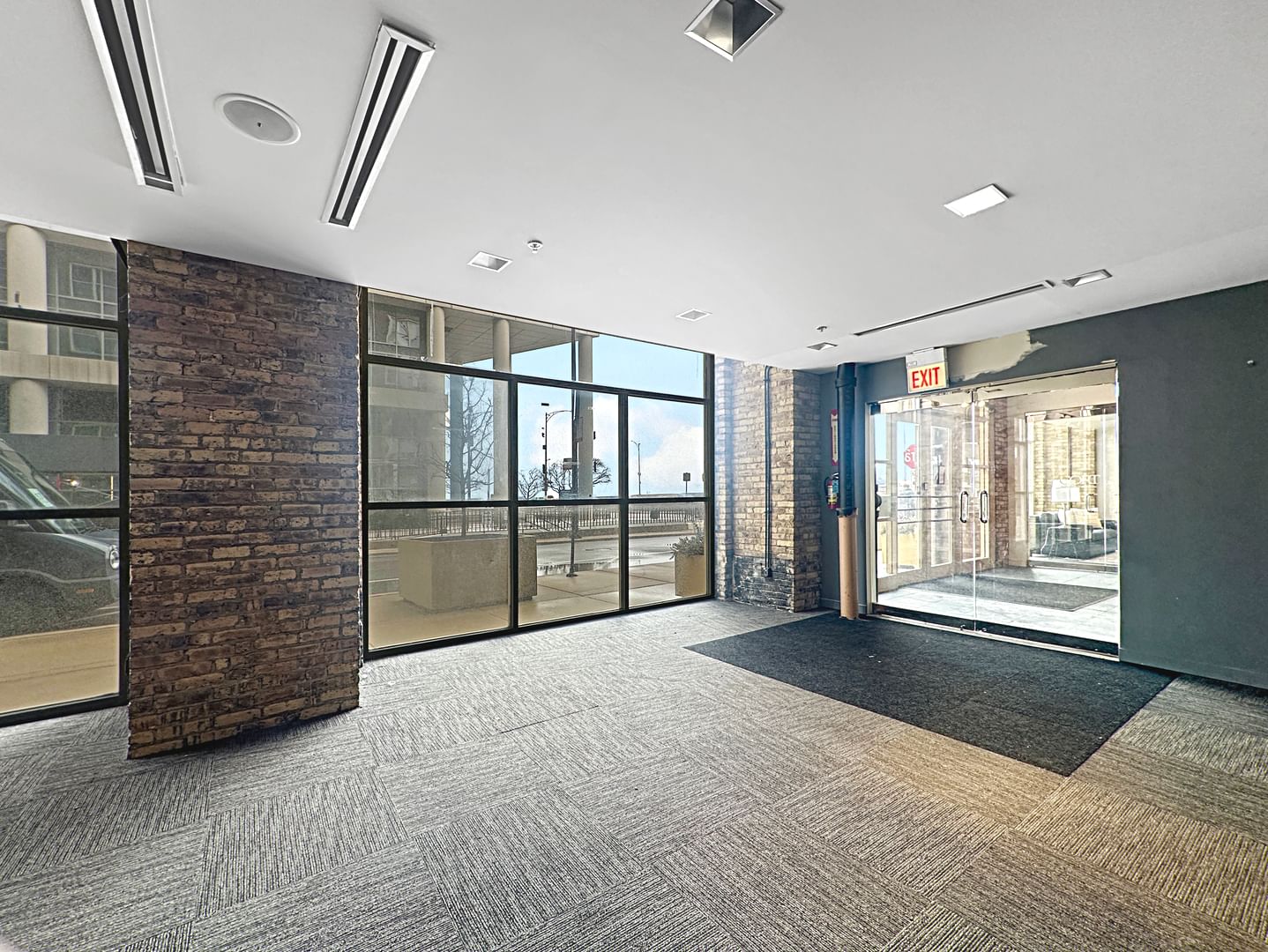 540 N Lake Shore Drive #2, Chicago, IL 60611 — exterior view