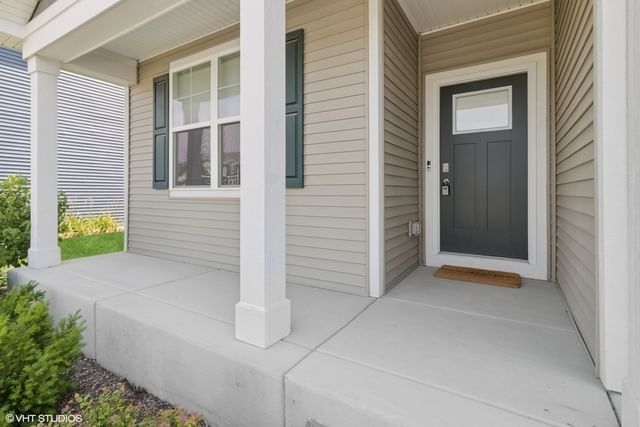 6813 Cobble Springs Lane, Wonder Lake, IL 60097 — exterior view