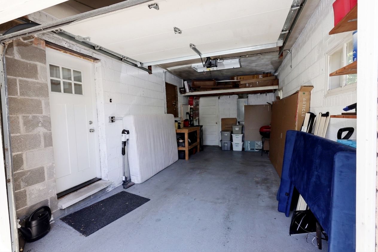 901 Park Plaine Avenue, Park Ridge, IL 60068 — kitchen view
