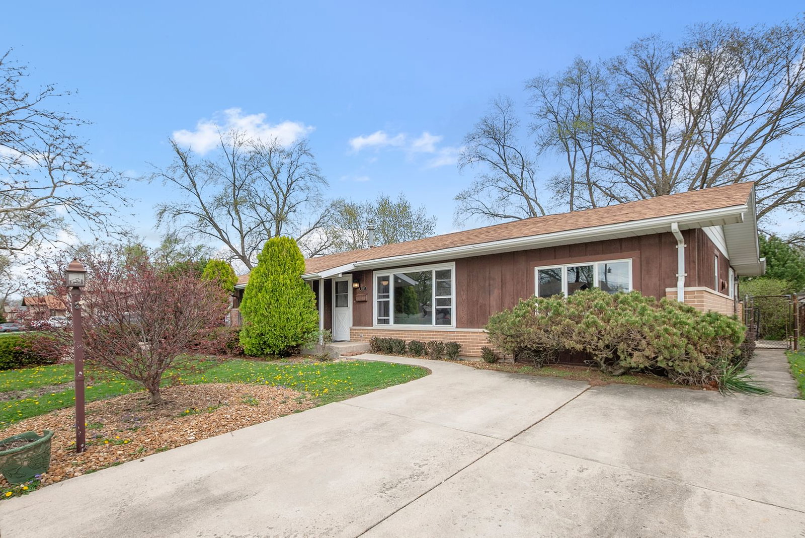 15017 Sunset Avenue, Oak Forest, IL 60452 — exterior view