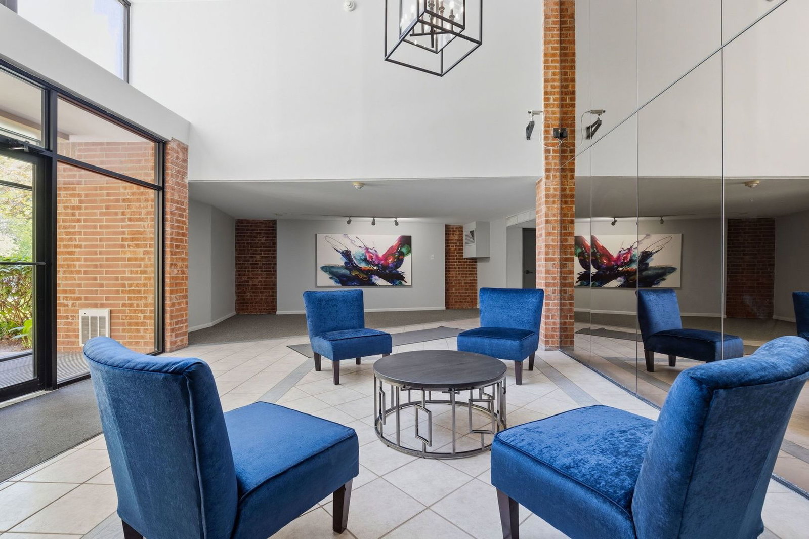 1615 E Central Road #113B, Arlington Heights, IL 60005 — exterior view