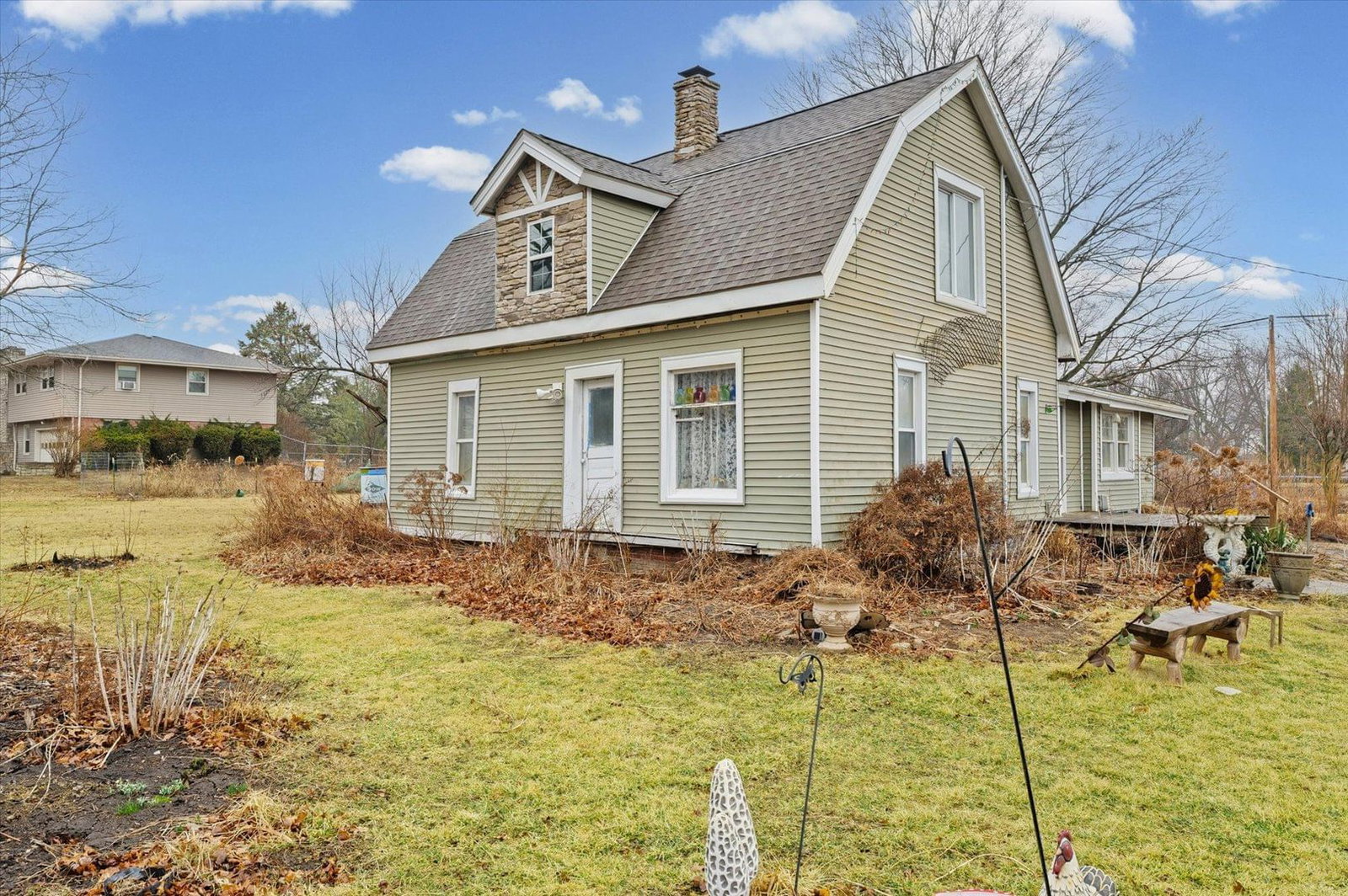 2210 Fogel Road, Mahomet, IL 61853 — exterior view
