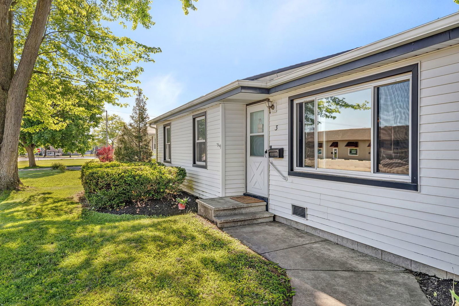 3 Duncan Drive, Bourbonnais, IL 60914 — exterior view
