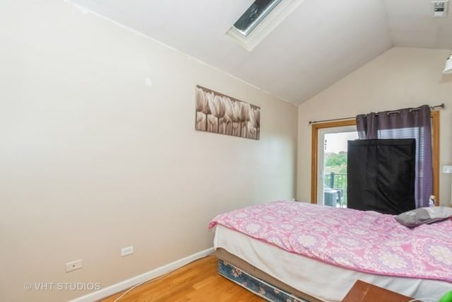 5318 S Kenneth Avenue, Chicago, IL 60632 — kitchen view