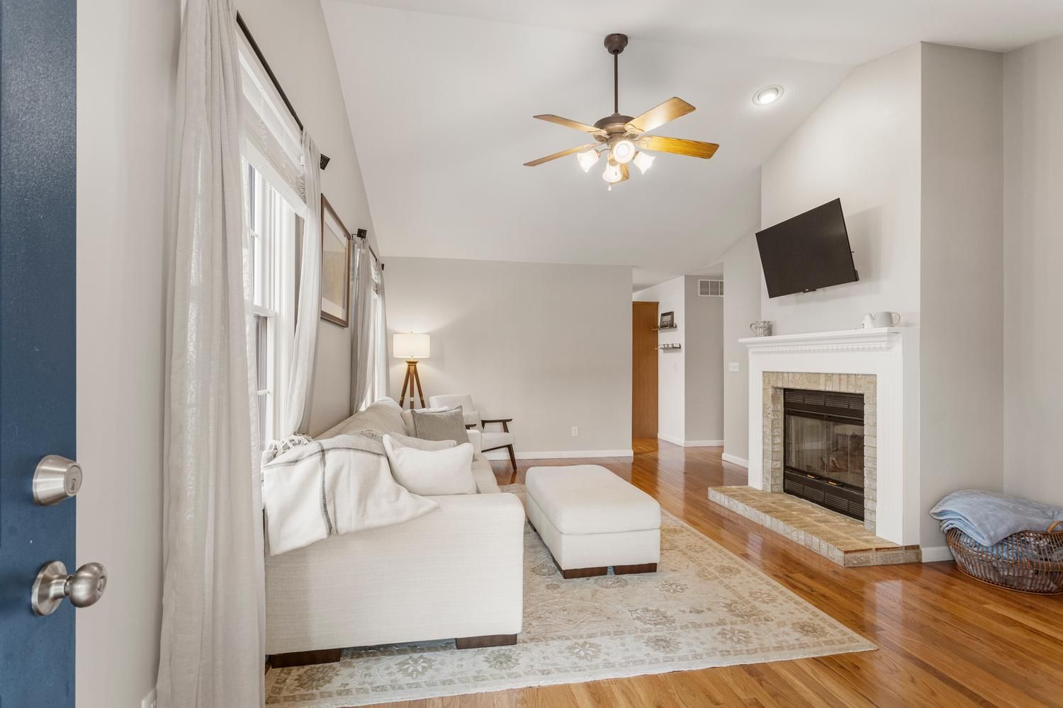 3412 Boulder Ridge Drive, Champaign, IL 61822 — kitchen view
