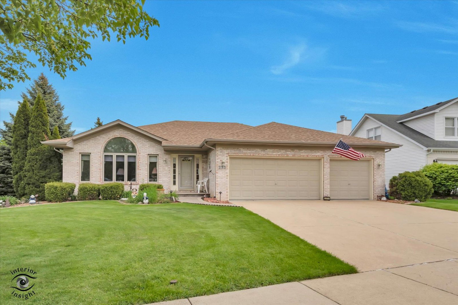 233 Goldenwood Court, Aurora, IL 60502 — exterior view