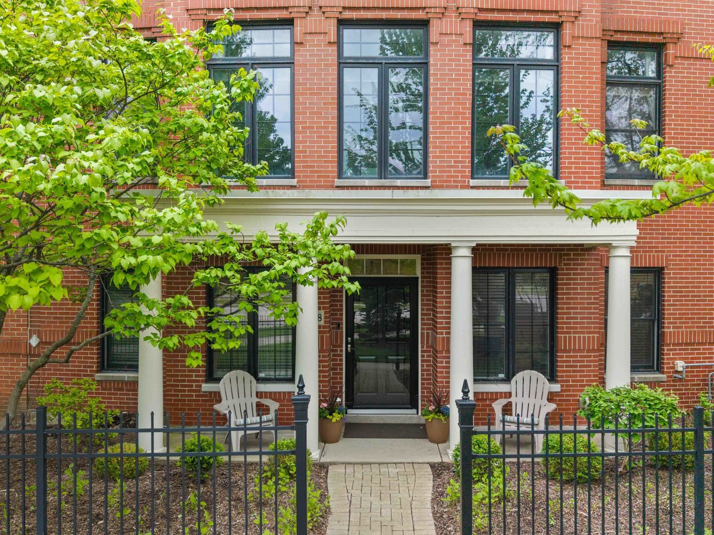 2048 Valor Court, Glenview, IL 60026 — exterior view
