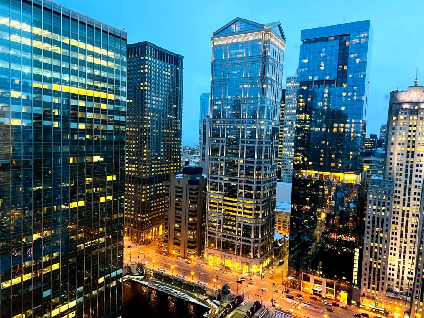 345 N La Salle Drive #3503, Chicago, IL 60654 — exterior view