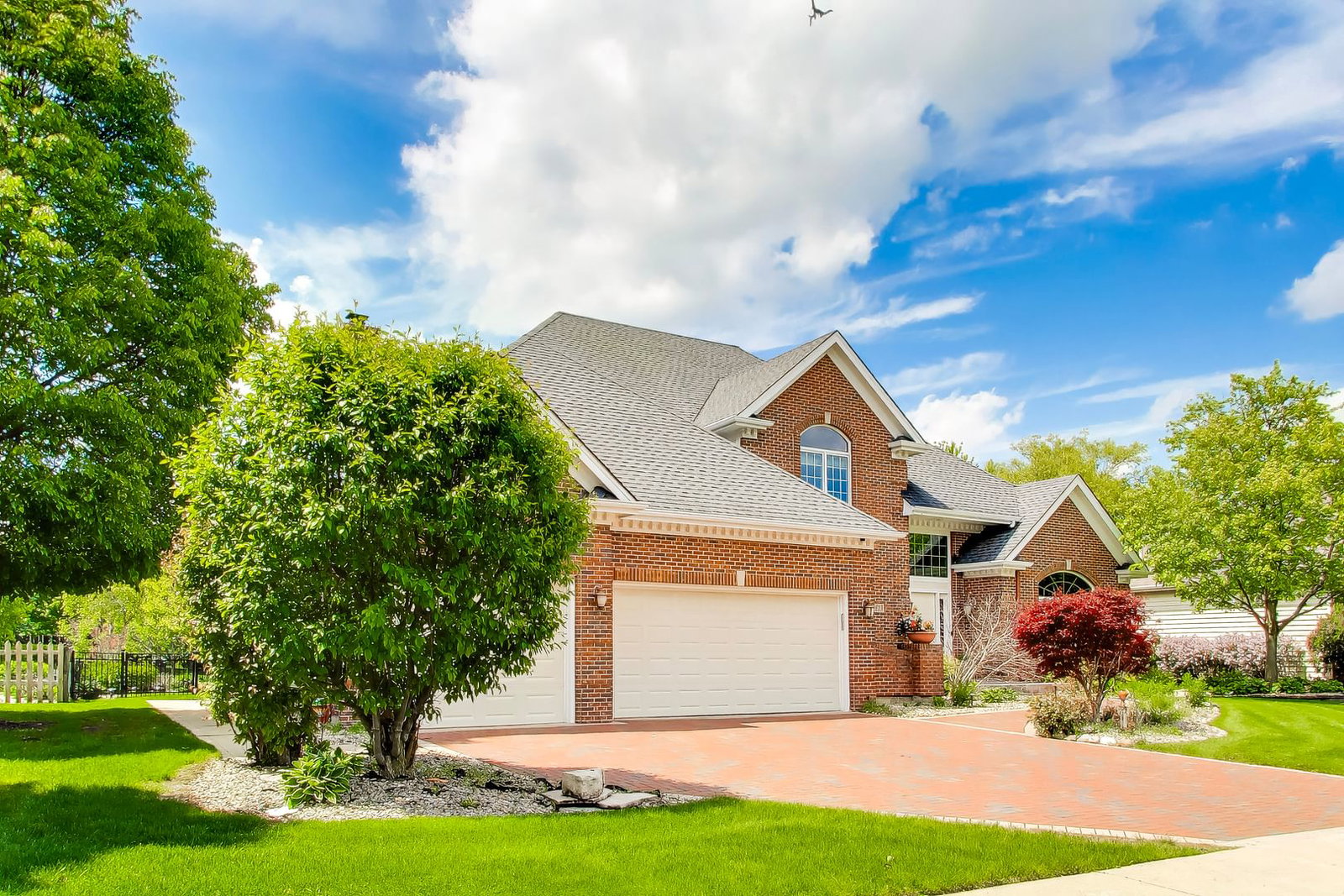 2615 Saddlebrook Drive, Naperville, IL 60564 — exterior view