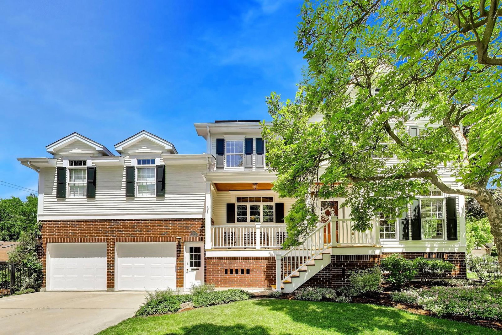 418 S Na Wa Ta Avenue, Mount Prospect, IL 60056 — exterior view