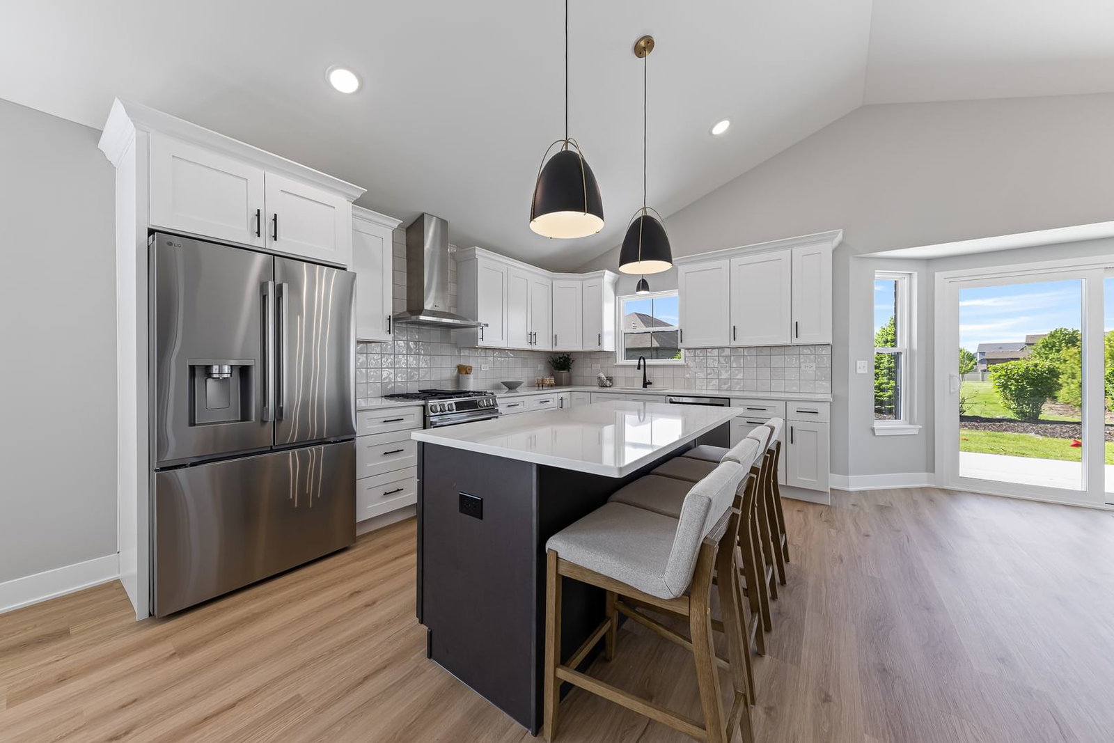 2600 Delavan Drive, New Lenox, IL 60451 — living view