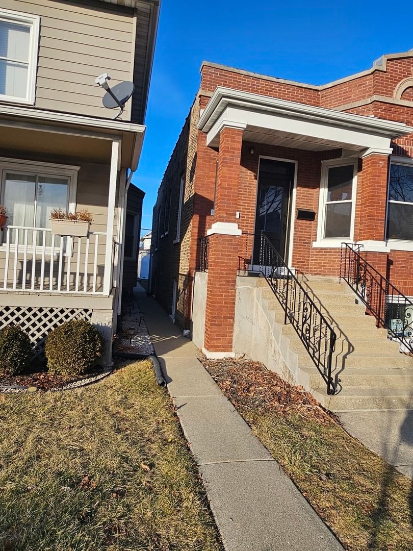 5018 W 23rd Place, Cicero, IL 60804 — exterior view