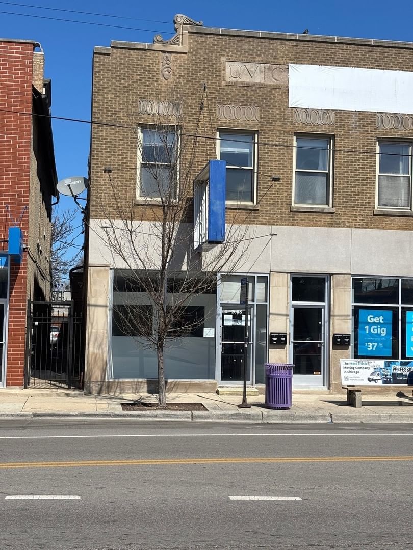 2008 W Chicago Avenue, Chicago, IL 60622 — exterior view