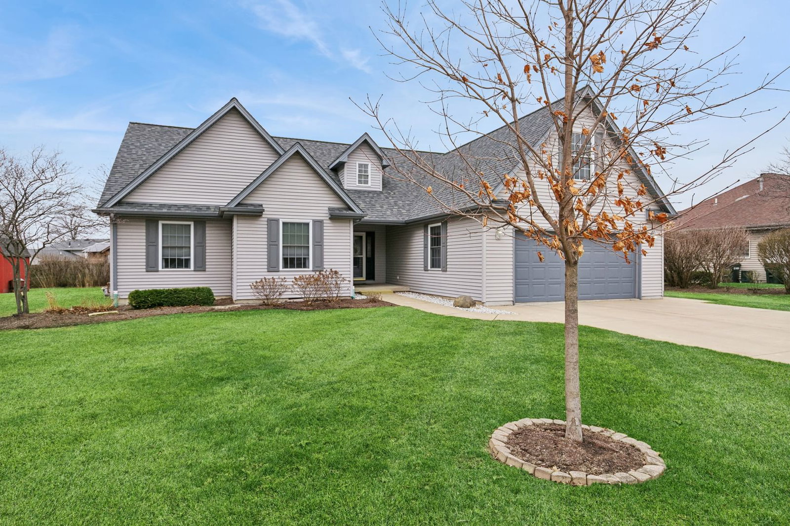 313 S Elm Street, Manteno, IL 60950 — exterior view
