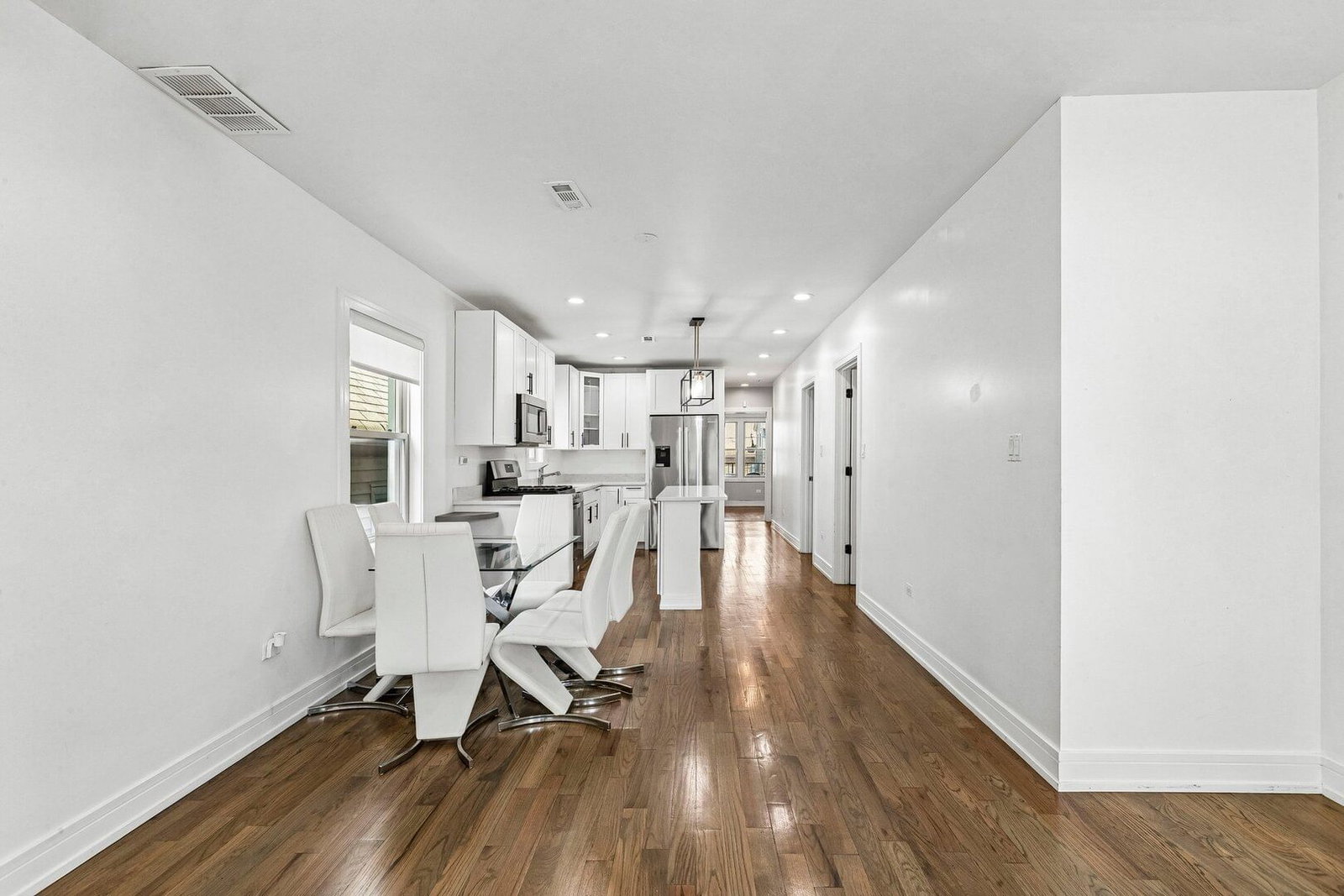 3806 W Armitage Avenue, Chicago, IL 60647 — kitchen view