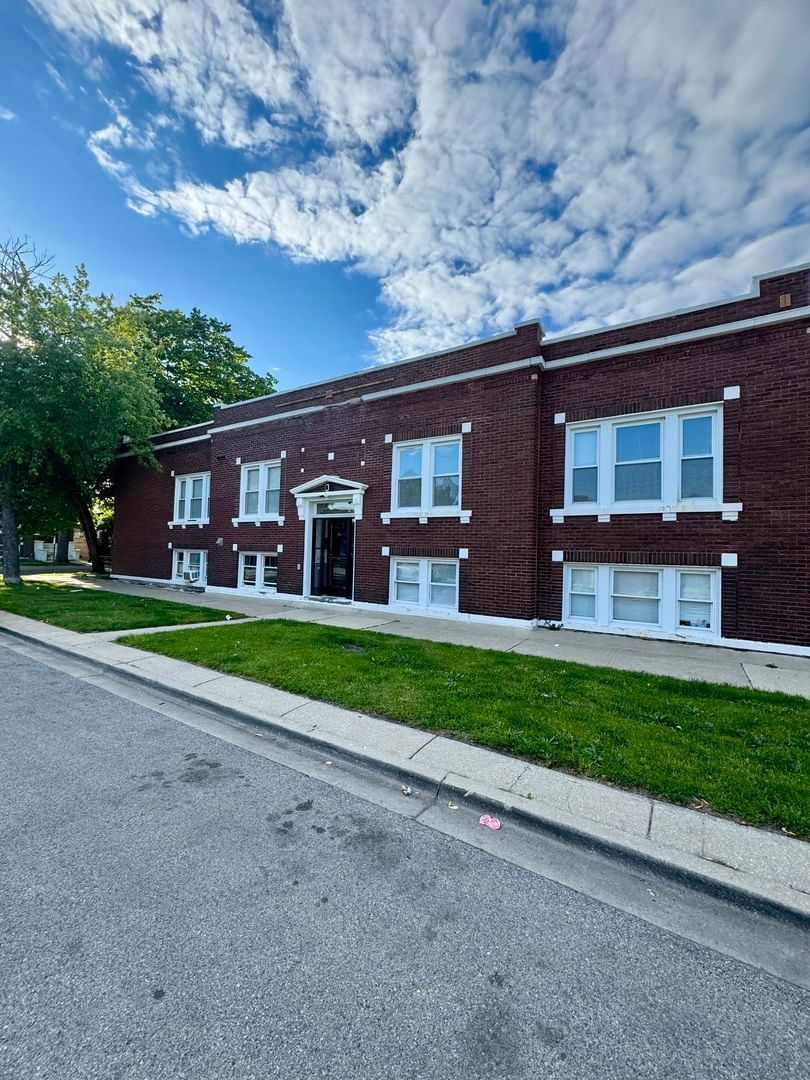 2345 Cuyler Avenue #2R, Berwyn, IL 60402 — exterior view