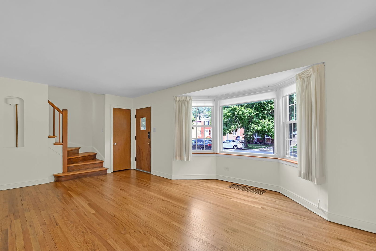 9932 S Maplewood Avenue, Chicago, IL 60655 — kitchen view