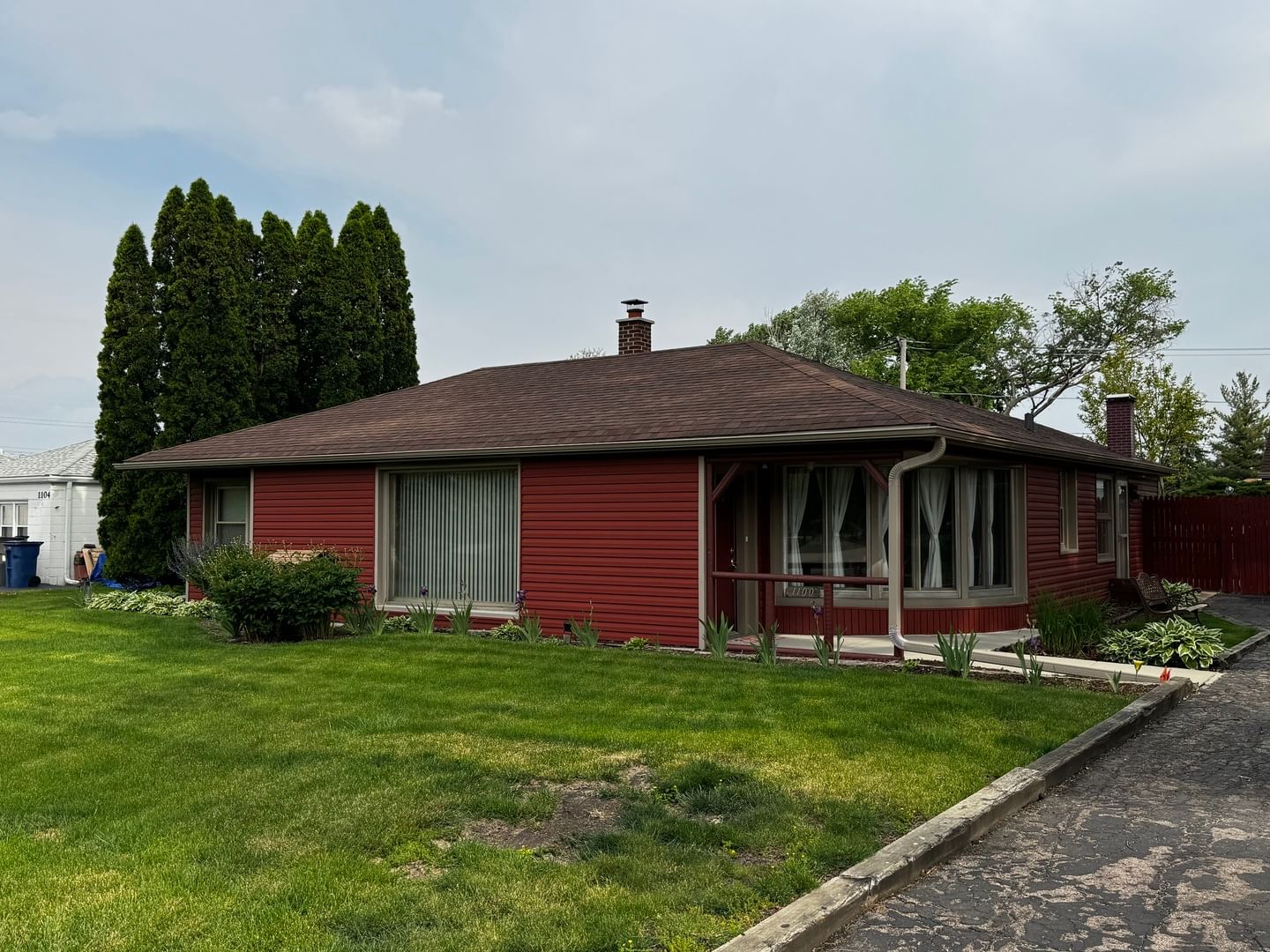 1100 S Columbine Avenue, Lombard, IL 60148 — exterior view