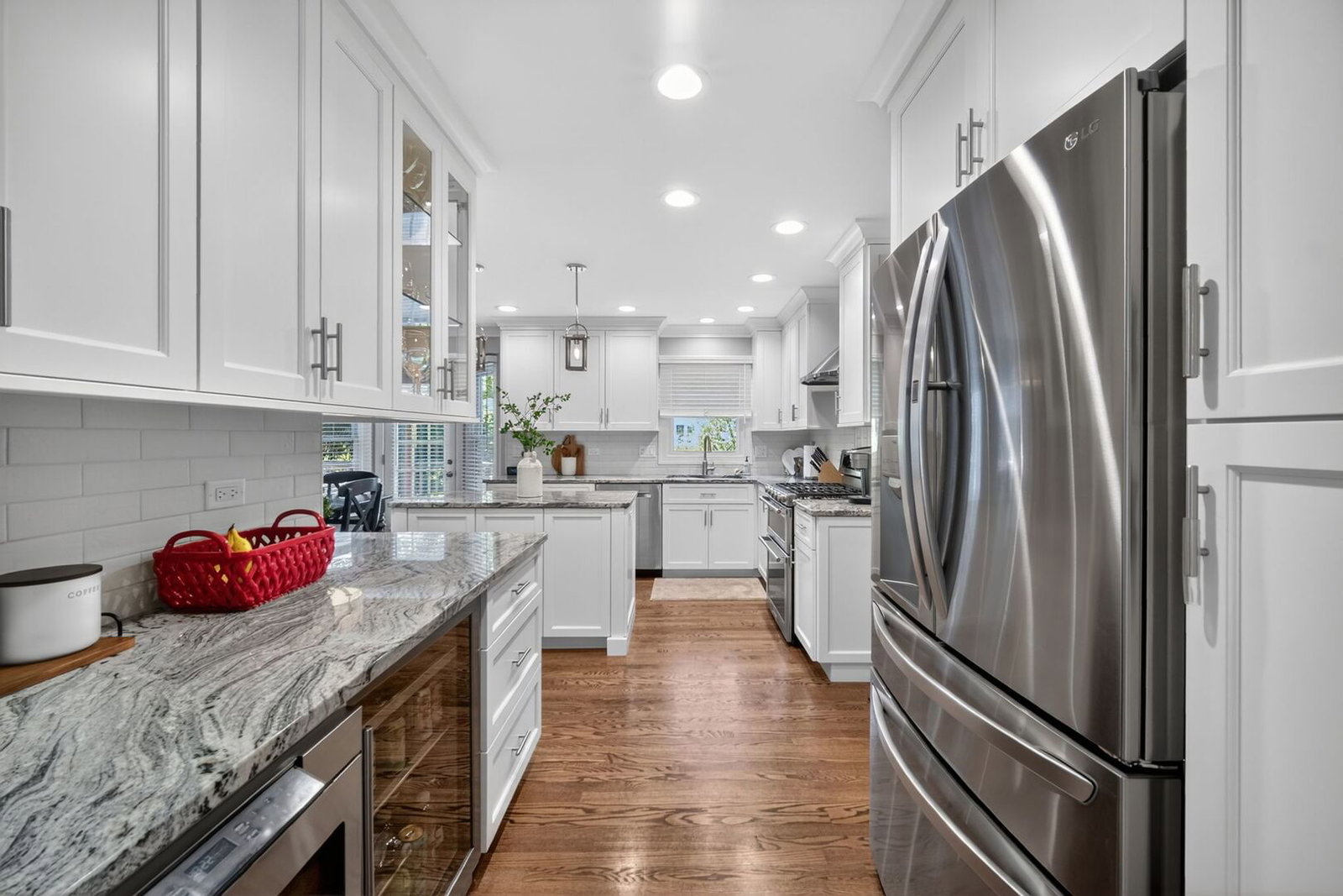 2633 Vermillion Court, Naperville, IL 60565 — kitchen view
