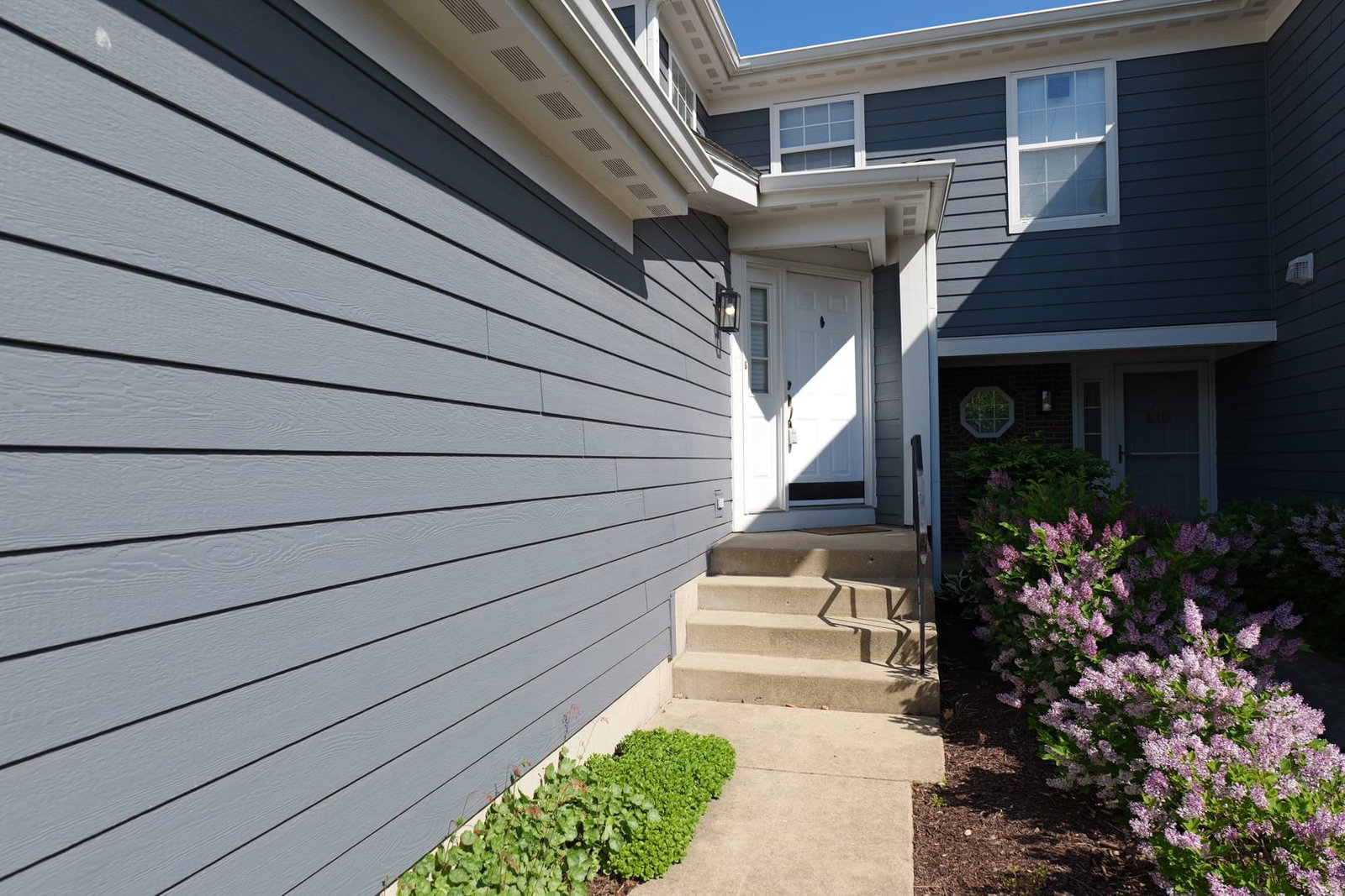 122 Kennebunk Court #122, Glendale Heights, IL 60139 — exterior view