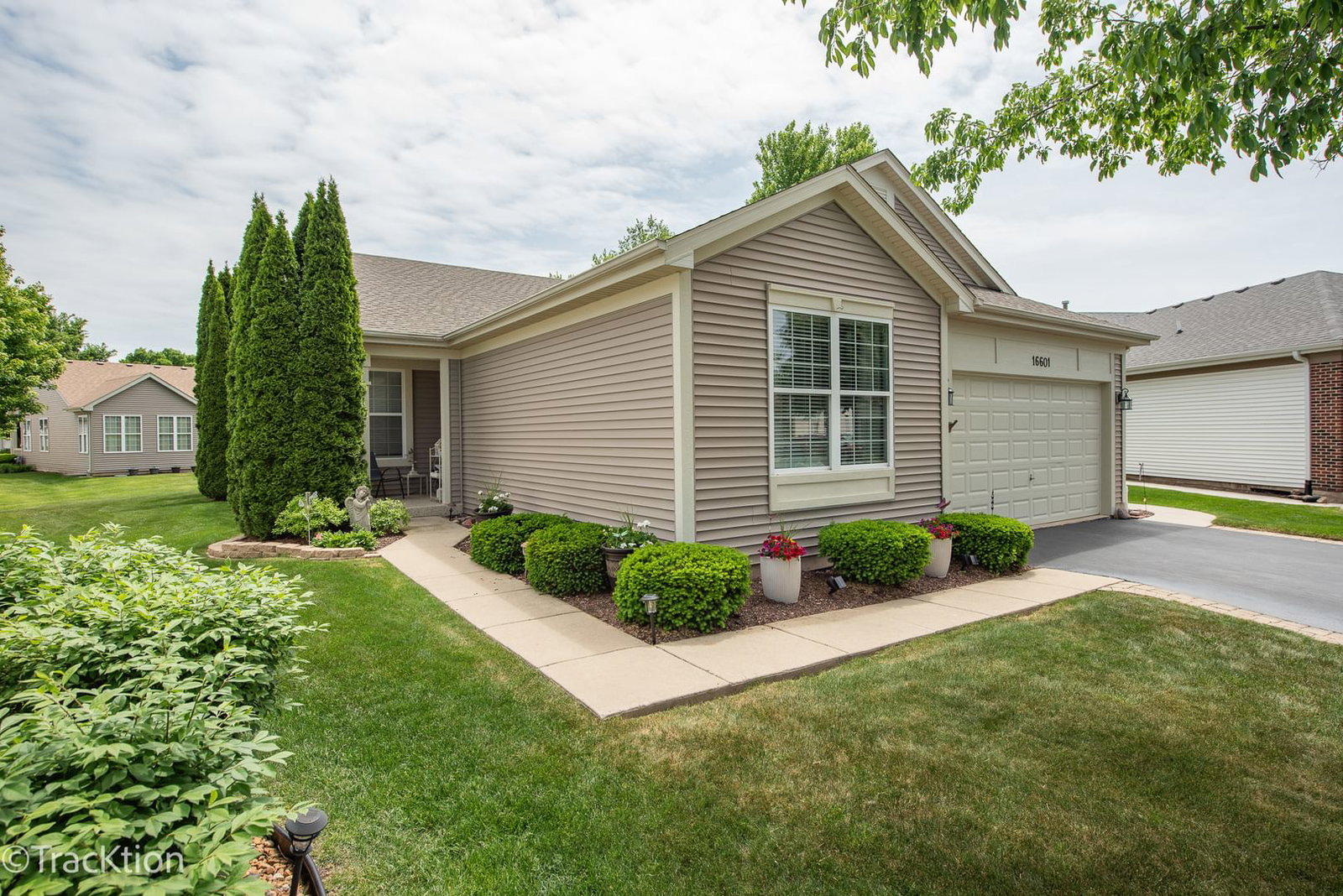 16601 Grandwood Lake Drive, Crest Hill, IL 60403 — exterior view