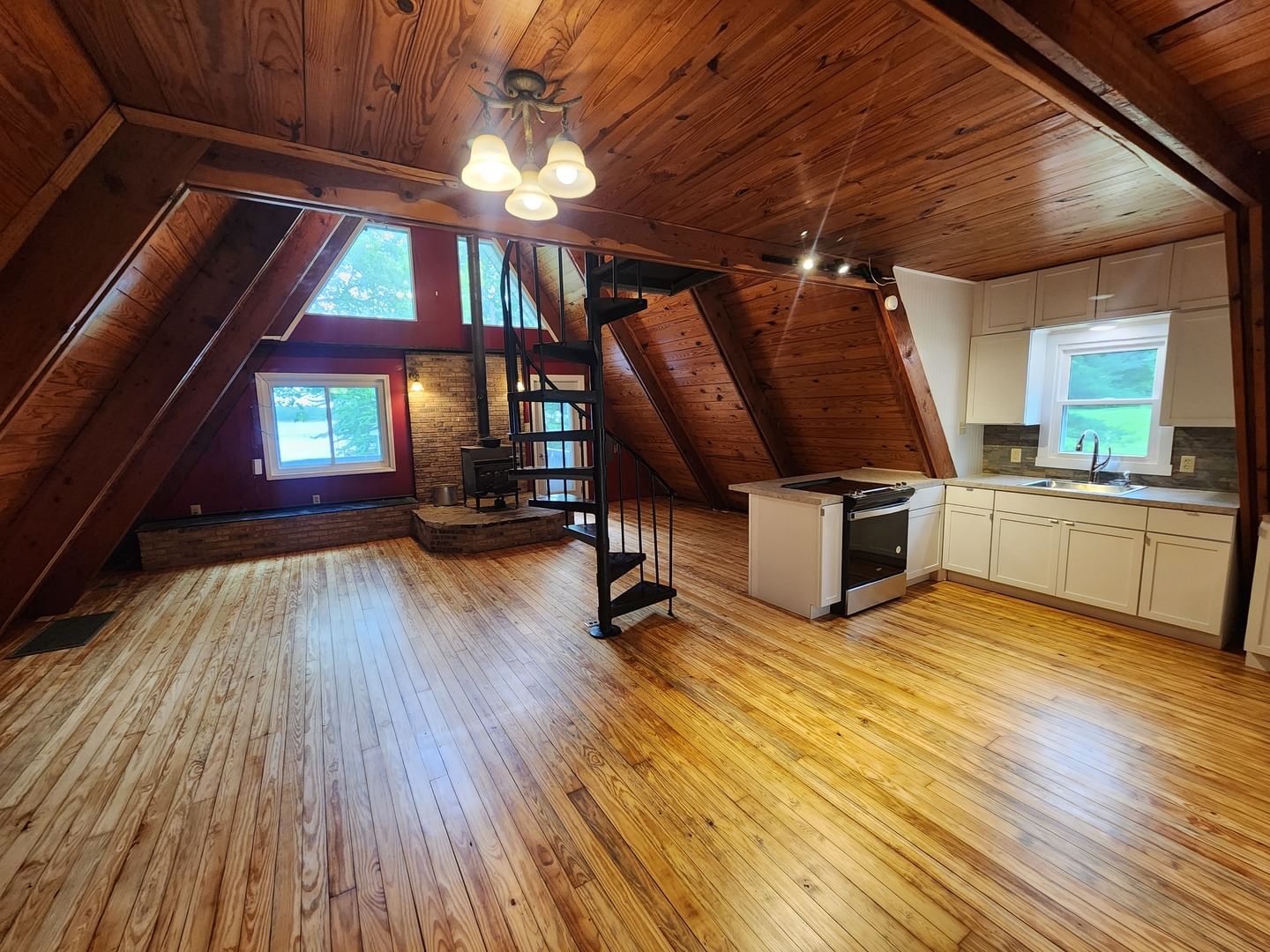7021 N Mesa Lake Drive, Mount Carmel, IL 62863 — kitchen view