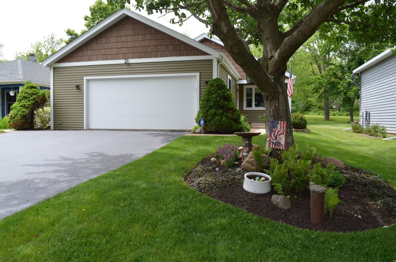 3813 Illinois Street, Crystal Lake, IL 60014 — exterior view