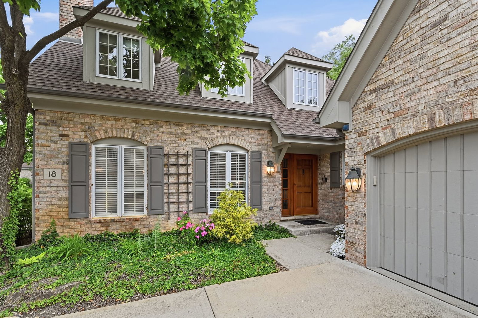 18 Tartan Ridge Road, Burr Ridge, IL 60527 — exterior view