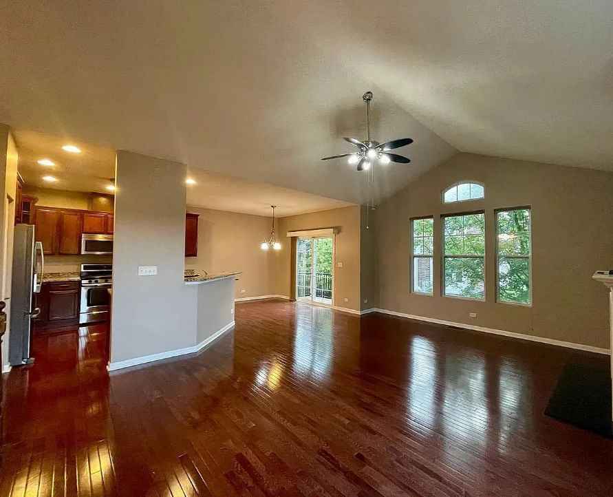 526 Grosvenor Lane #526, Aurora, IL 60504 — kitchen view
