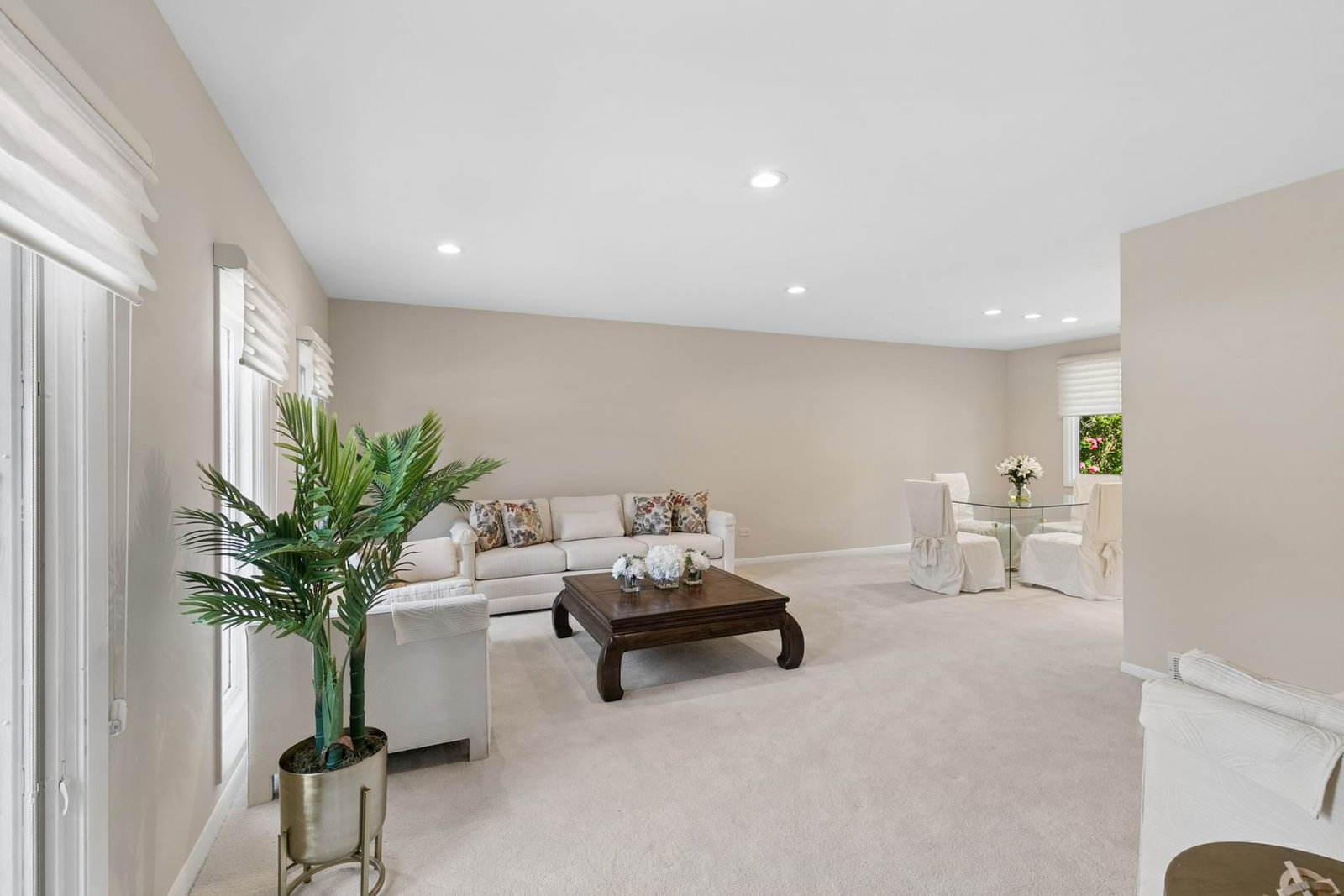 726 E 194th Street, Glenwood, IL 60425 — kitchen view