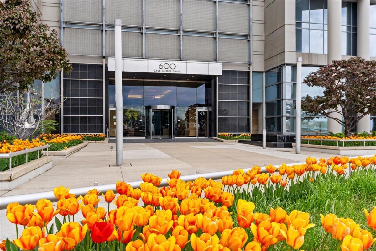 600 N LAKE SHORE Drive #1011, Chicago, IL 60611 — exterior view