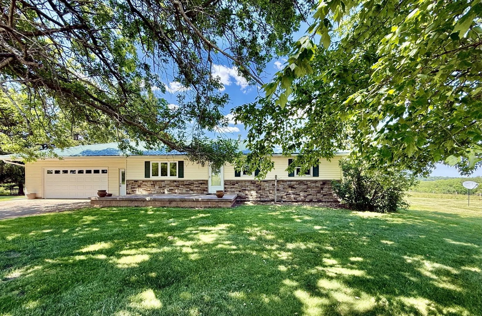 24508 County Highway 28 , Kewanee, IL 61443 — exterior view