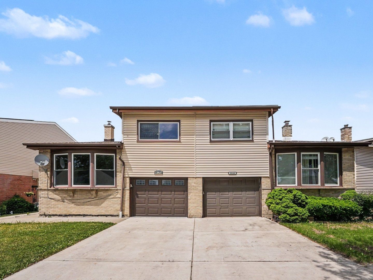 9120 Hollyberry Avenue, Des Plaines, IL 60016 — exterior view