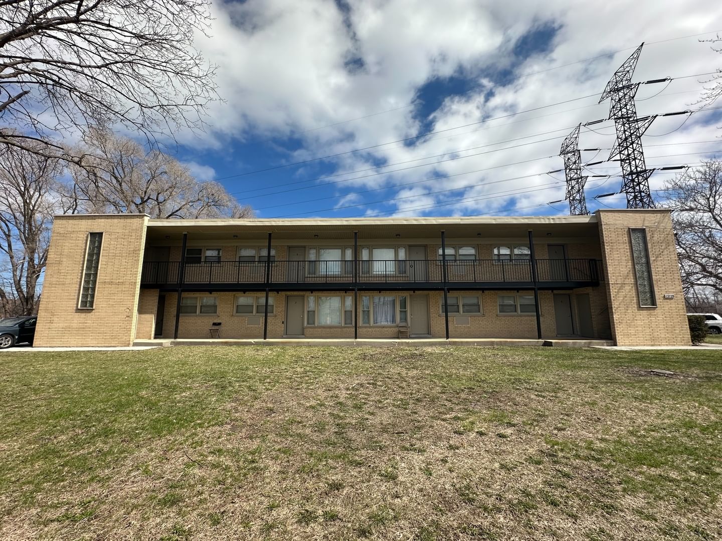 13729 S Brainard Avenue, Chicago, IL 60633 — exterior view