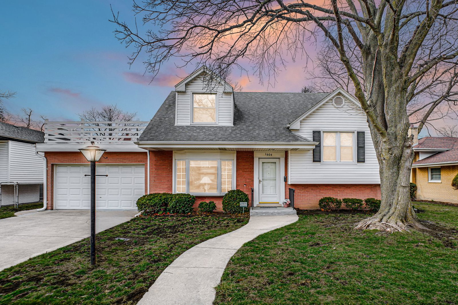 1604 S Greenwood Avenue, Park Ridge, IL 60068 — exterior view