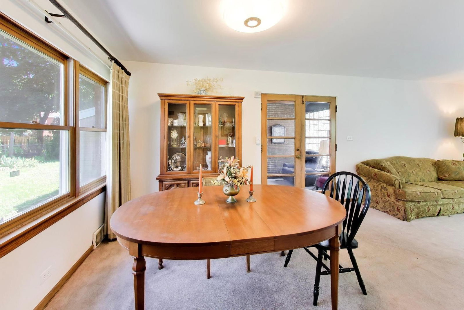 3360 W Arthur Avenue, Lincolnwood, IL 60712 — kitchen view