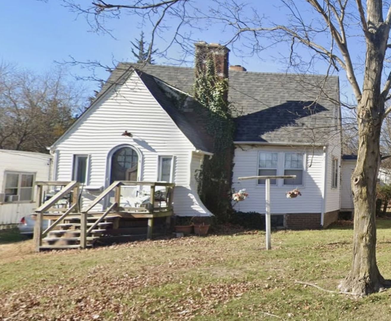 605 S 24th Street, Mt Vernon, IL 62864 — exterior view