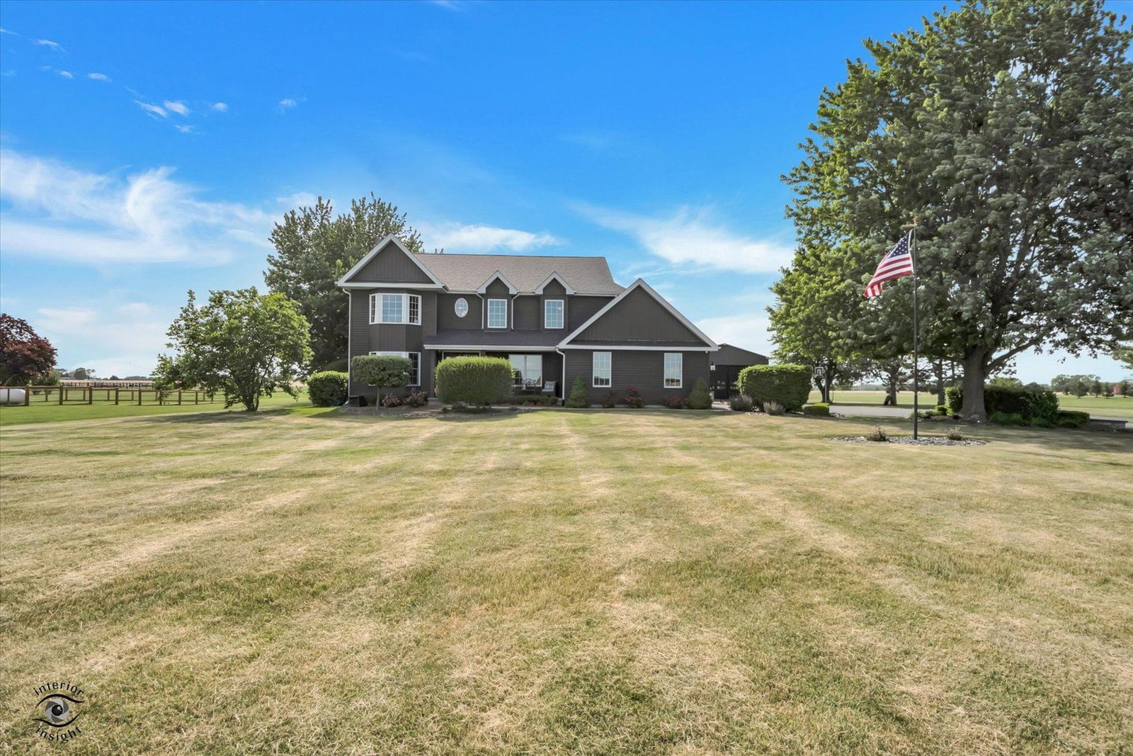 30820 S Indian Trail Road, Wilmington, IL 60481 — exterior view