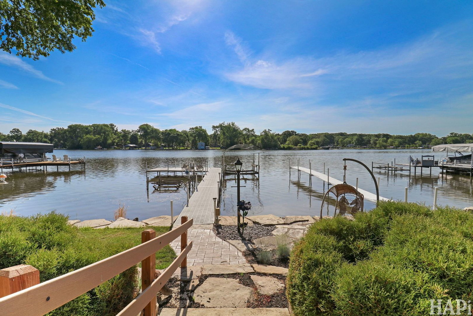 716 S Riverside Drive, McHenry, IL 60050 — exterior view