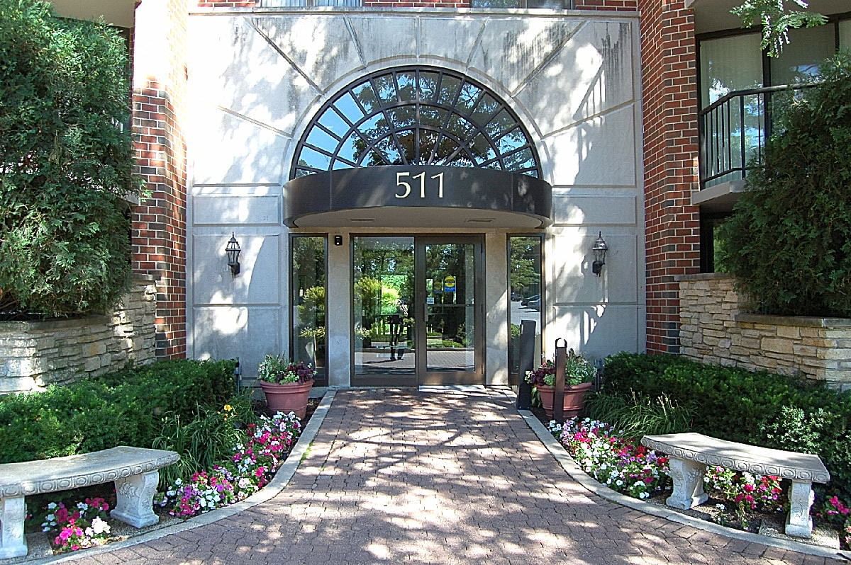 511 Aurora Avenue #418, Naperville, IL 60540 — exterior view