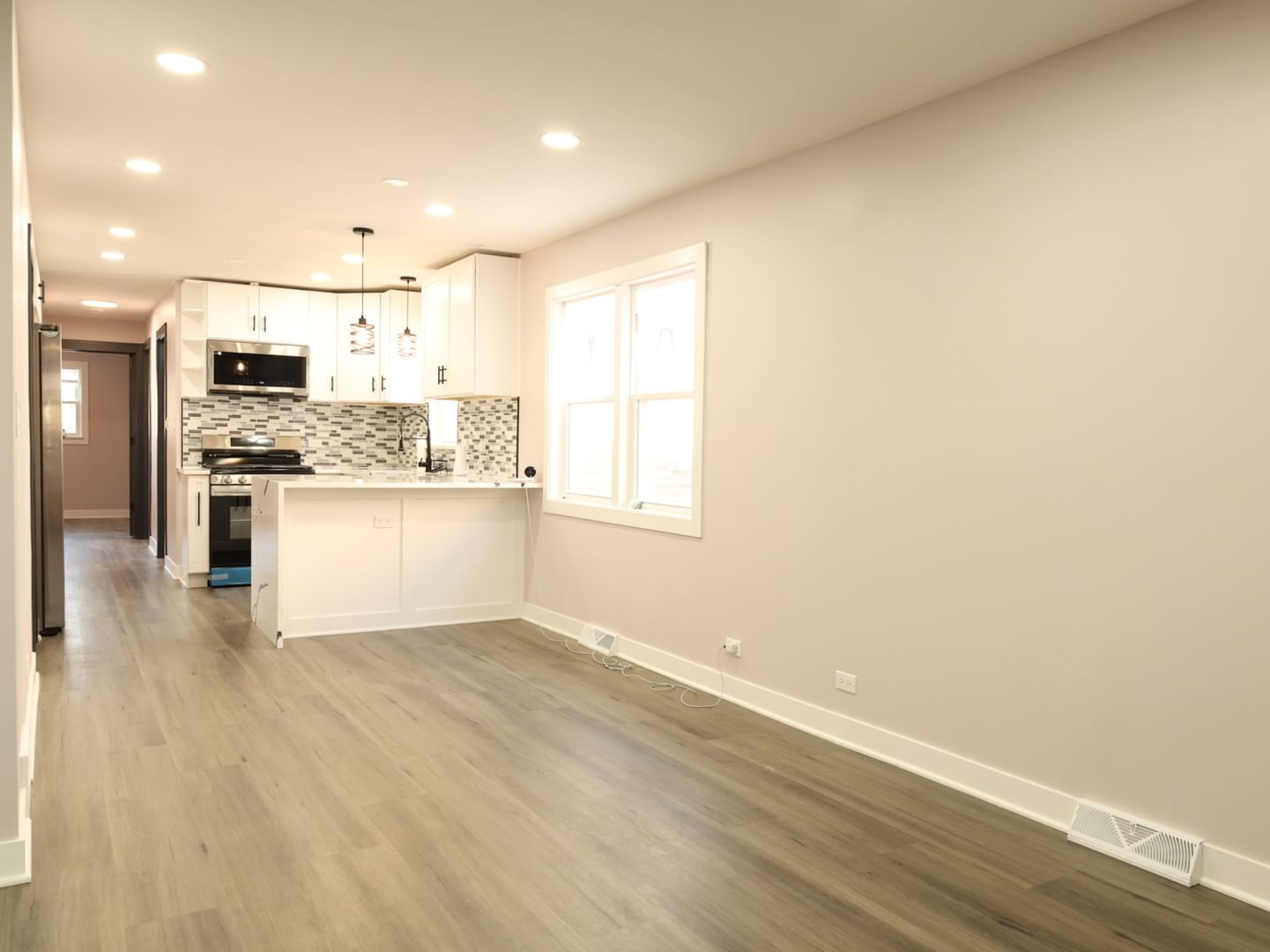 2115 W 68th Place, Chicago, IL 60636 — kitchen view