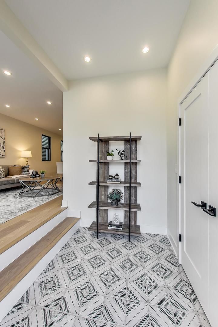 1644 N Troy Street #1, Chicago, IL 60647 — exterior view