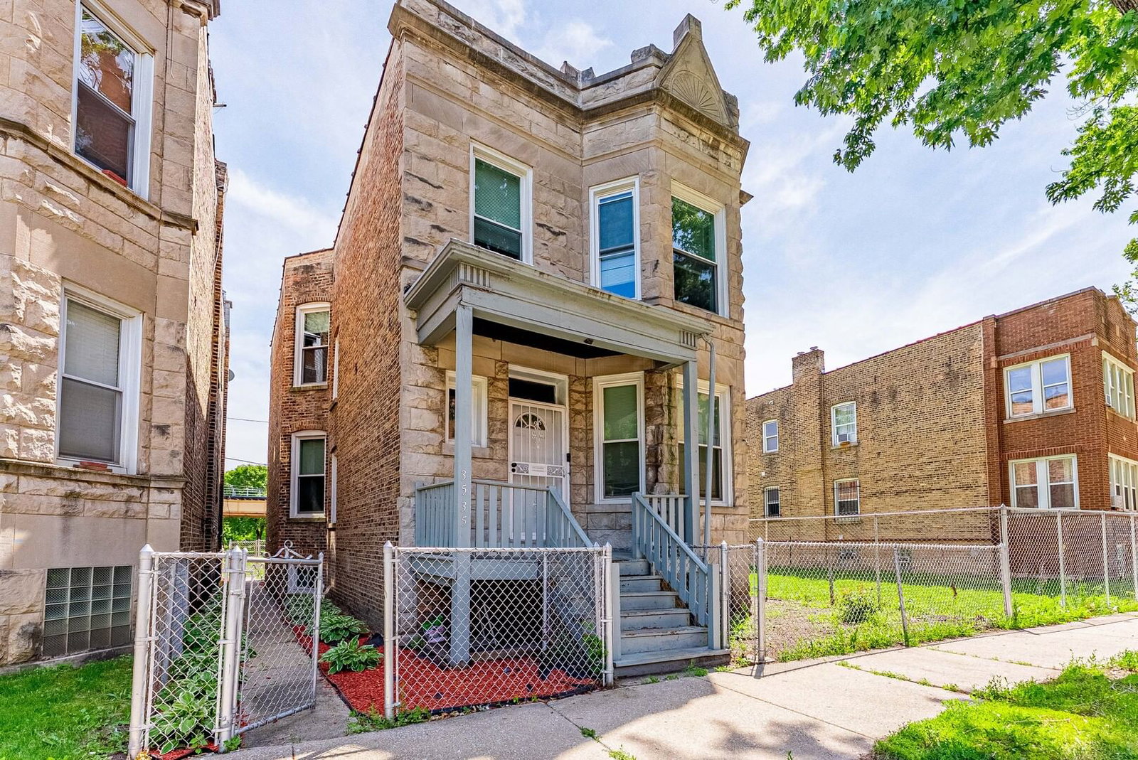 3535 W Walnut Street #2, Chicago, IL 60624 — exterior view