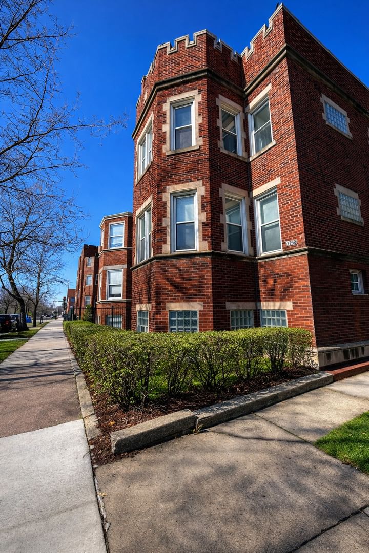 1740 W Garfield Boulevard #1, Chicago, IL 60609 — exterior view