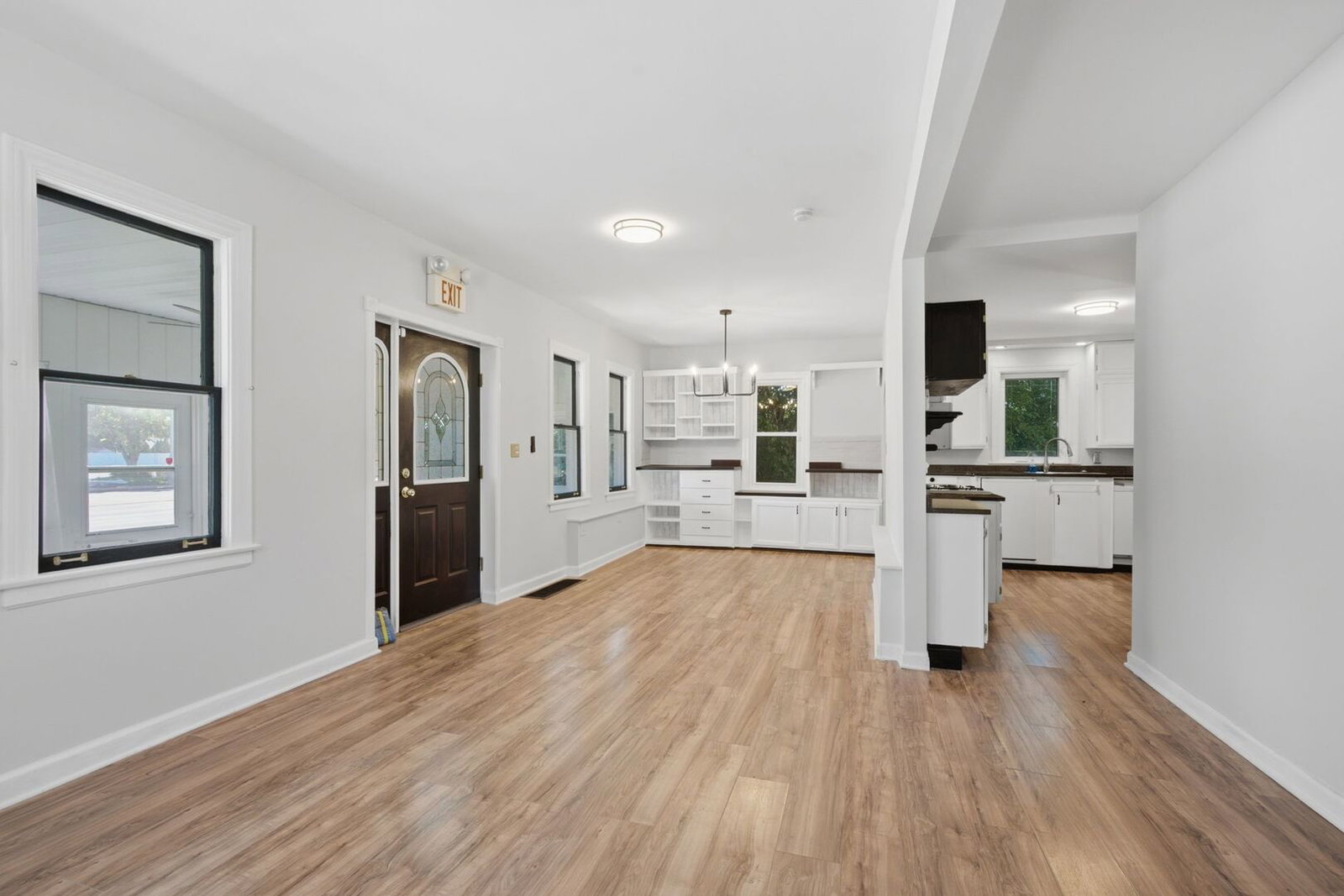 10730 S Ridgeland Street, Worth, IL 60482 — kitchen view