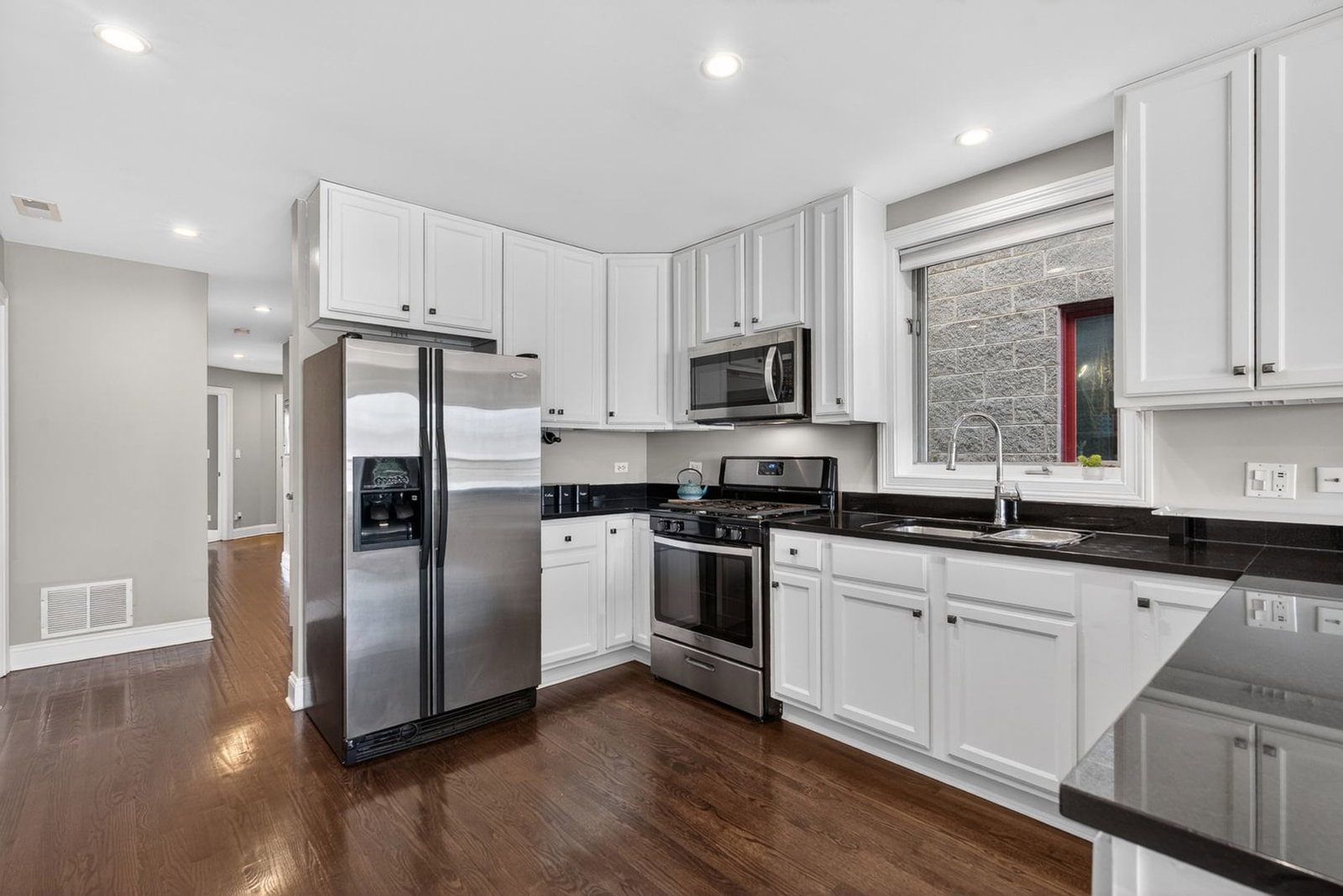 7509 W Irving Park Road #2, Chicago, IL 60634 — living view