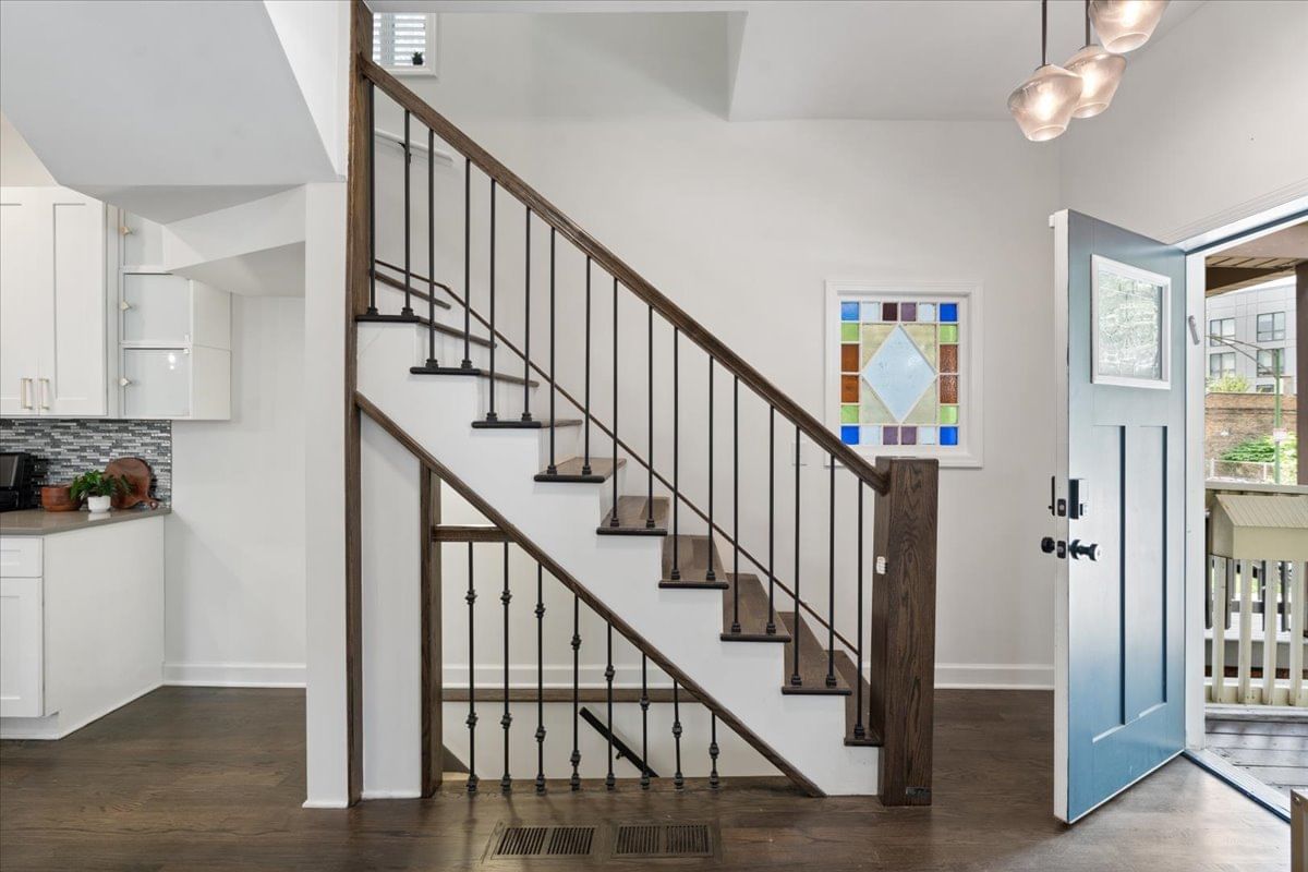 3439 N Paulina Street, Chicago, IL 60657 — kitchen view